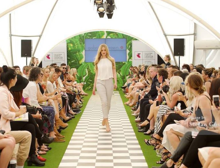 Hexadome Tent - fashion show runway